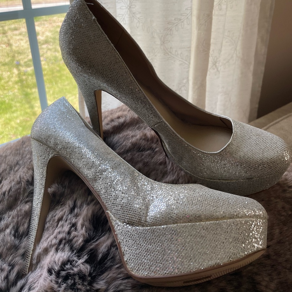 Aldo glitter silver heels